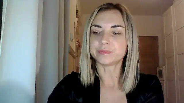 Snapshot of ashley_xlove chatting on December 4, 5:55 pm ashley xlove online show from December 4, 5:55 pm