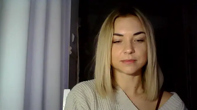 Snapshot of ashley_xlove chatting on December 12, 7:41 am ashley xlove online show from December 12, 7:41 am