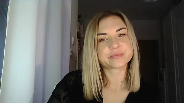 Snapshot of ashley_xlove chatting on January 2, 7:44 am ashley xlove online show from January 2, 7:44 am