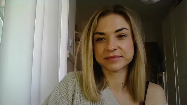 Snapshot of ashley_xlove chatting on February 5, 7:39 am ashley xlove online show from February 5, 7:39 am