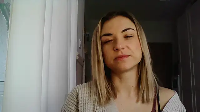 Snapshot of ashley_xlove chatting on February 24, 7:44 am ashley xlove online show from February 24, 7:44 am