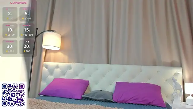 Debbie Taylor online show from March 25, 5:30 pm