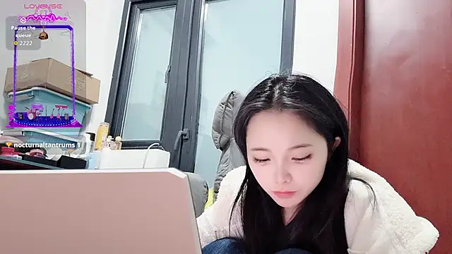 Snapshot of QQ88-99 chatting on October 27, 2:32 pm QQ88-99 online show from October 27, 2:32 pm