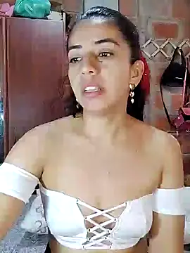 Snapshot of anngela01 chatting on December 14, 1:27 pm anngela01 online show from December 14, 1:27 pm