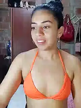 Snapshot of anngela01 chatting on January 17, 11:07 pm anngela01 online show from January 17, 11:07 pm