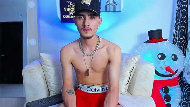 PhilipRich online show from December 11, 4:39 am