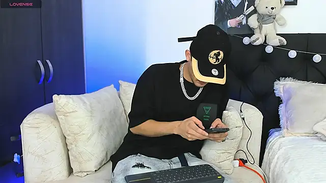 PhilipRich online show from January 10, 7:54 pm