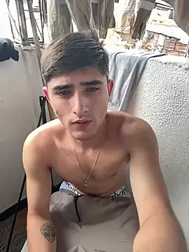 Snapshot of PhilipRich chatting on January 17, 7:50 pm PhilipRich online show from January 17, 7:50 pm