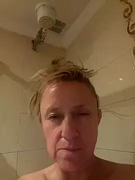 issa soto  online show from September 30, 4:45 pm