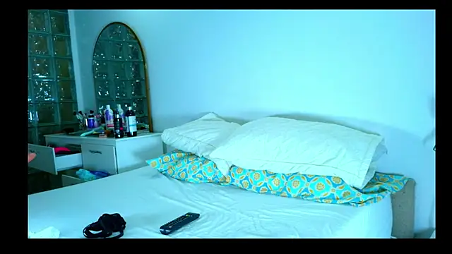 thedianakaro online show from September 14, 4:33 am