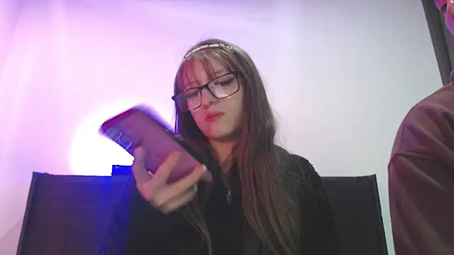 Aurora blossom   online show from December 3, 8:51 pm