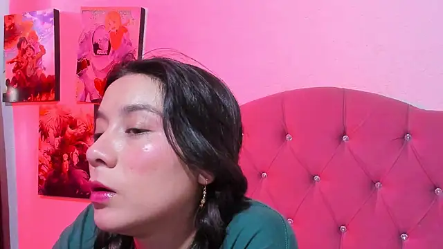 teffy lee online show from June 25, 8:24 pm