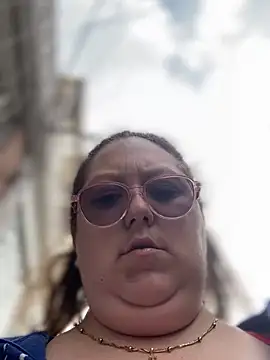 Chloee ep online show from December 27, 7:24 pm