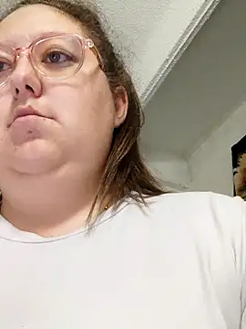 Chloee ep online show from January 26, 12:58 am