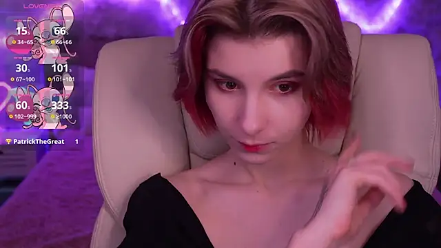 HaylaAmber online show from February 26, 10:15 am