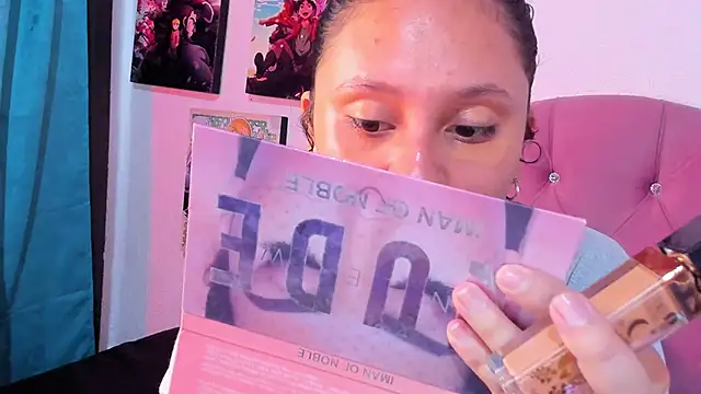 Snapshot of Mila_nixon02 chatting on September 20, 5:25 pm Mila nixon02 online show from September 20, 5:25 pm