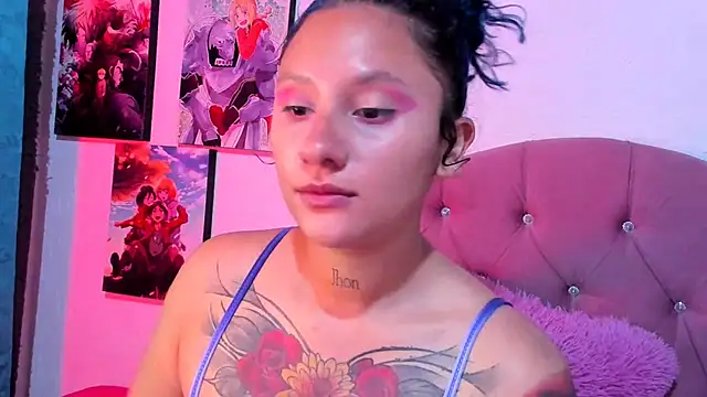 Mila nixon02 online show from April 19, 3:28 am