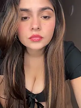 Sarasweet sex online show from June 7, 4:27 am