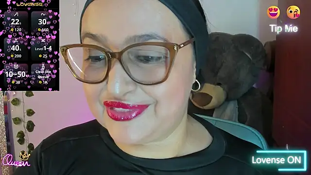 Gia Nahomi online show from May 21, 9:44 pm