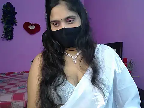 Hot Maleka online show from May 17, 4:47 pm