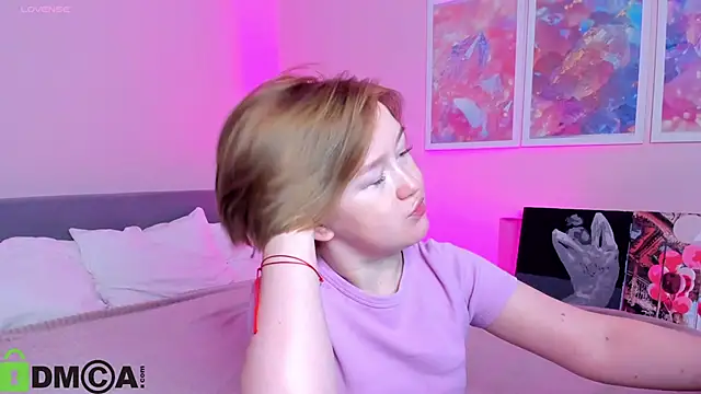 Sara Robinson online show from October 26, 2:17 am