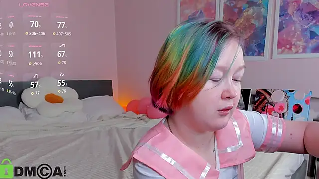 Sara Robinson online show from December 2, 3:01 am