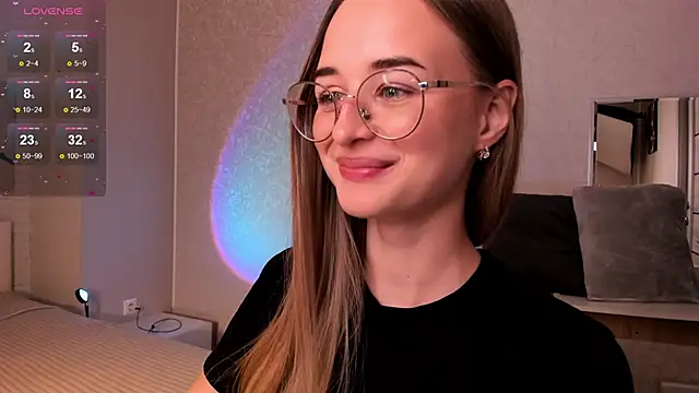 Snapshot of Tiffanyhunt chatting on October 28, 1:14 pm Tiffanyhunt online show from October 28, 1:14 pm