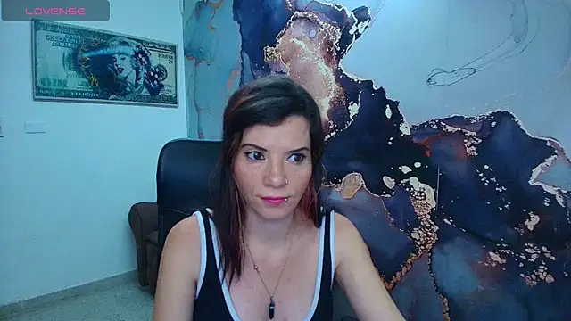 Snapshot of DanaaRey chatting on September 11, 11:21 am DanaaRey online show from September 11, 11:21 am