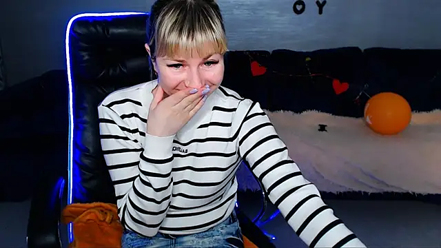 Incredible Ariela online show from March 7, 1:29 pm