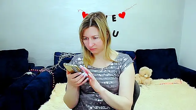 Snapshot of Incredible_Ariela chatting on March 2, 10:00 am Incredible Ariela online show from March 2, 10:00 am