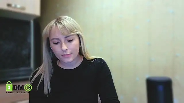 Snapshot of Smoorodinkaa chatting on March 17, 8:34 pm Smoorodinkaa online show from March 17, 8:34 pm