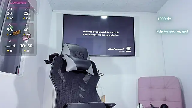 emily palmeer online show from March 10, 11:04 am