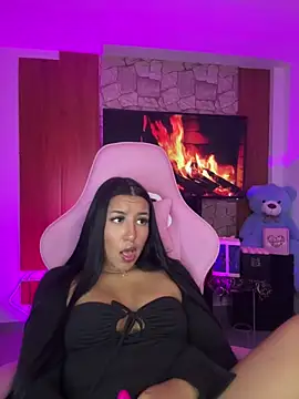 Tamara Roberts1 online show from February 22, 6:17 am