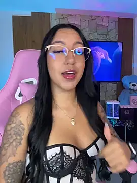 Tamara Roberts1 online show from March 9, 5:33 am