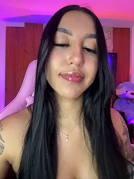 Snapshot of Tamara_Roberts1 chatting on March 25, 1:33 am Tamara Roberts1 online show from March 25, 1:33 am