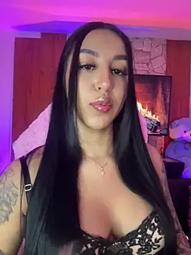 Snapshot of Tamara_Roberts1 chatting on March 29, 1:38 am Tamara Roberts1 online show from March 29, 1:38 am