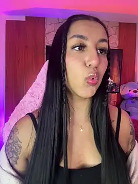 Snapshot of Tamara_Roberts1 chatting on March 30, 2:01 am Tamara Roberts1 online show from March 30, 2:01 am