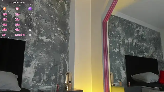 Snapshot of AuroraRojas chatting on January 13, 10:03 pm AuroraRojas online show from January 13, 10:03 pm