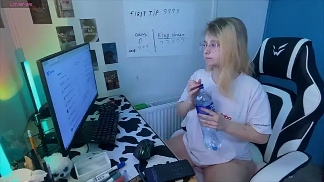 JacyWinslat online show from February 25, 12:13 pm