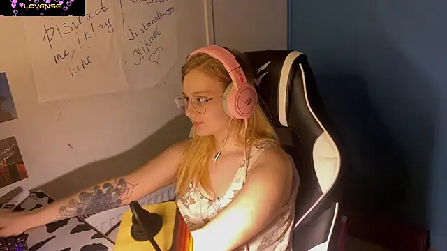 JacyWinslat online show from March 3, 7:28 pm