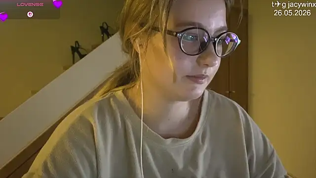 JacyWinslat online show from May 26, 4:47 pm