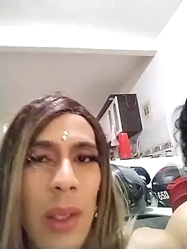 Snapshot of DOMINANTE_KLOE_ chatting on December 7, 2:13 pm DOMINANTE KLOE online show from December 7, 2:13 pm