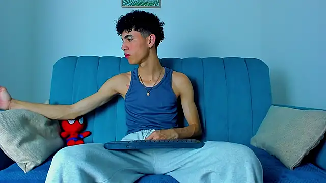 Snapshot of NeoRaptis chatting on March 15, 8:21 pm NeoRaptis online show from March 15, 8:21 pm