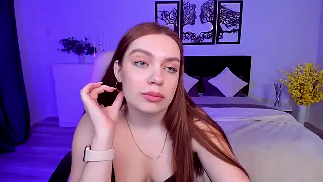 DaniellaLovely online show from February 9, 4:18 pm