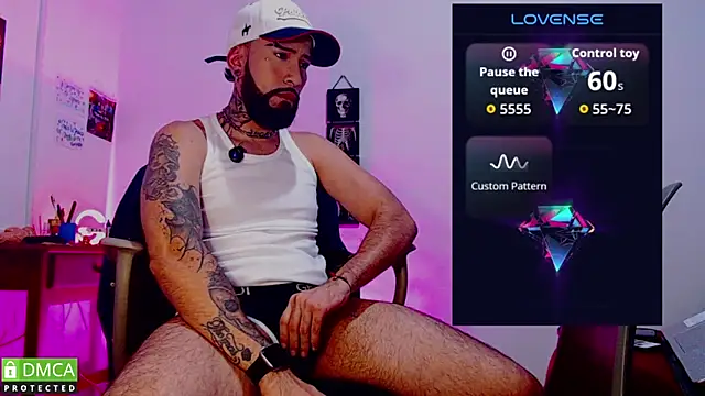 Snapshot of Diilanhott chatting on January 13, 1:11 am Diilanhott online show from January 13, 1:11 am