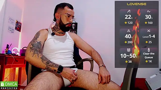 Snapshot of Diilanhott chatting on January 19, 1:42 am Diilanhott online show from January 19, 1:42 am