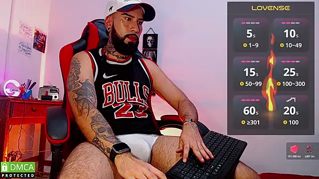 Snapshot of Diilanhott chatting on February 11, 1:10 am Diilanhott online show from February 11, 1:10 am