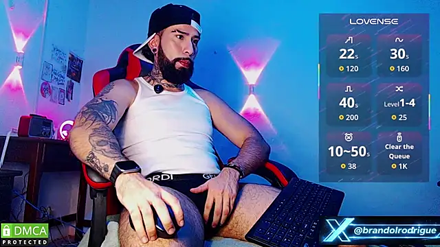 Diilanhott online show from May 2, 10:59 pm