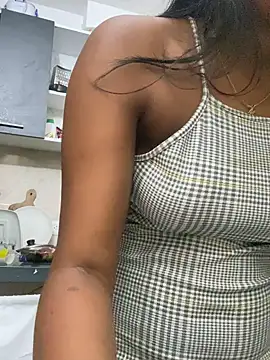 Snapshot of EscorpiLeoncita chatting on February 19, 3:28 am EscorpiLeoncita online show from February 19, 3:28 am