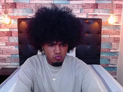 Snapshot of JaicobRuneer chatting on March 1, 5:15 pm JaicobRuneer online show from March 1, 5:15 pm